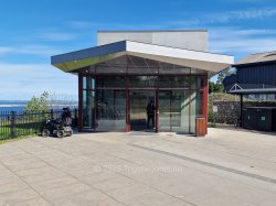 Holmestrand stasjon