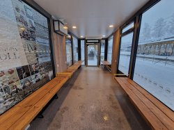 Nytt venterom/leskur ved Eidsvoll verk stasjon